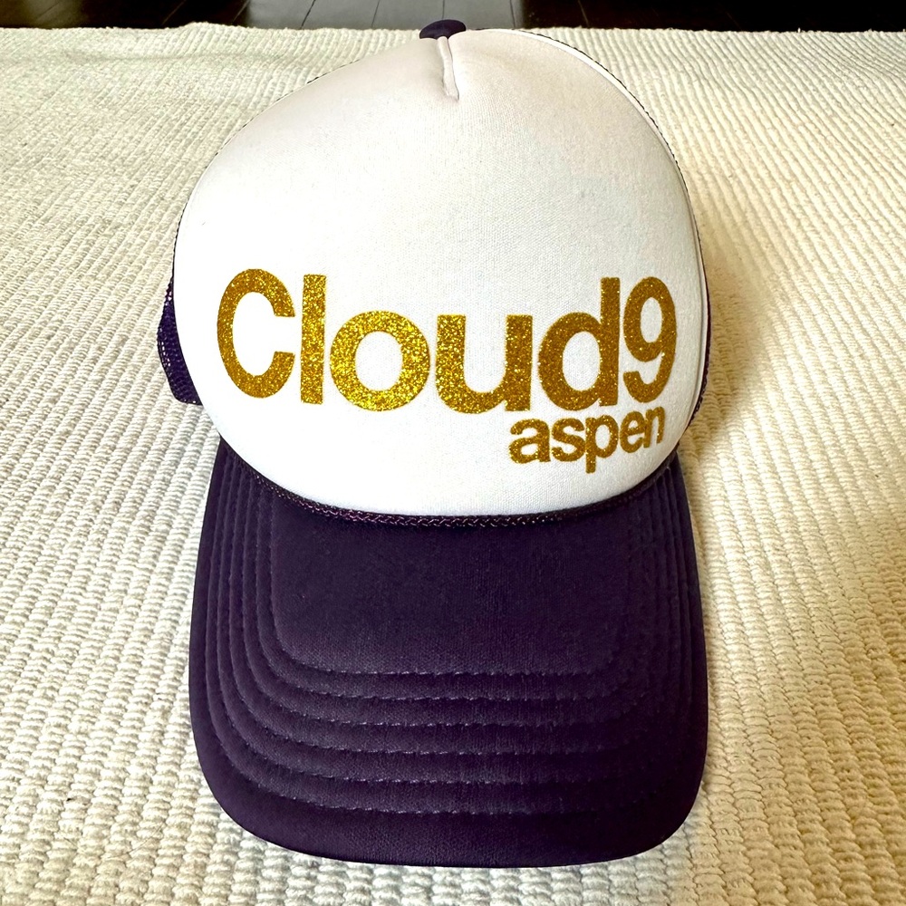 Authentic & Rare Cloud 9 Aspen Hat